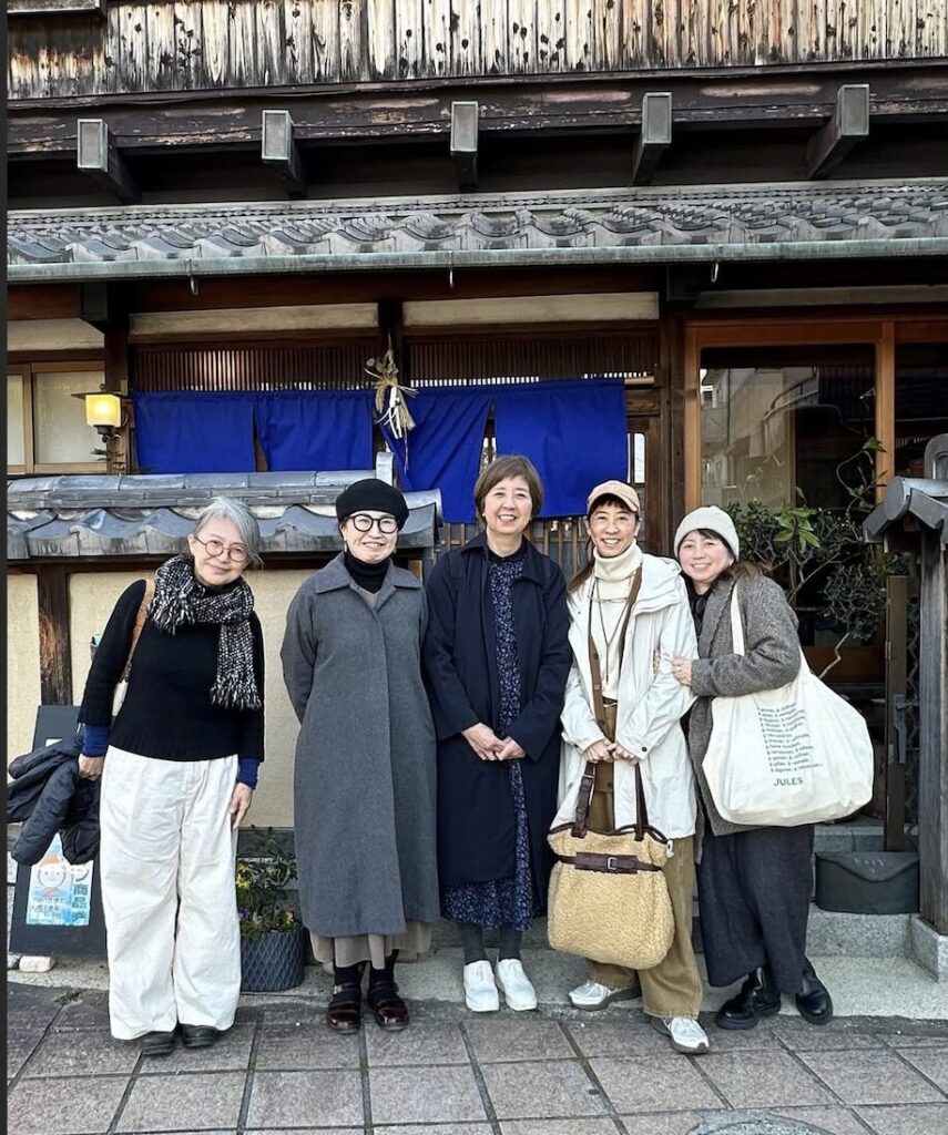 左から奥田さん、森さん、私、唐津さん、水野さん
